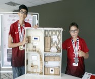 ENGELLİ ÖĞRENCİLER - Son Dakika Katıldıkları Projeyle Çin'de Şampiyon Oldular