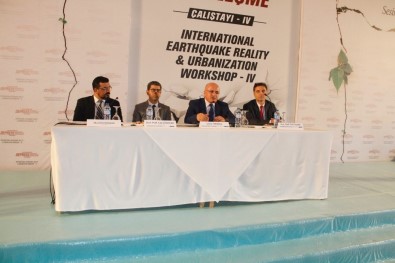 Kocaeli'de Uluslararası Deprem Gerçeği Ve Kentleşme Çalıştayı Başladı