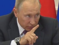 Putin kameralar önünde fırçaladı