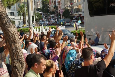 Aydın'da Hac Kafilesi Dualarla Uğurlandı