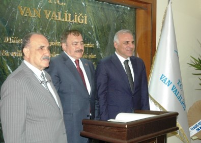 Bakan Eroğlu Van'da