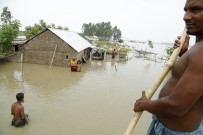 SEL FELAKETİ - Bangladeş'teki Sellerde Ölü Sayısı 50'Ye Yükseldi