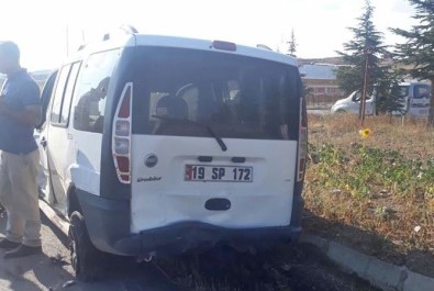 Sungurlu'da Trafik Kazası Açıklaması 2 Yaralı