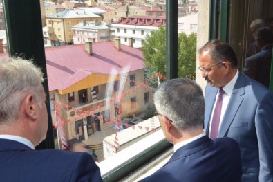 Bakan Ağbal Ve Özhaseki Bayburt'ta Kentsel Dönüşümü Masaya Yatırdı