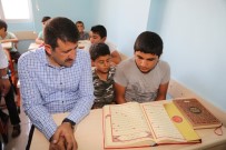 HACI BAYRAM - Belediye Başkanı Mehmet Ekinci Gençlerle Buluştu.