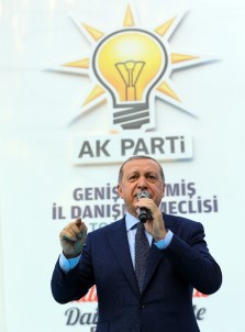 Cumhurbaşkanı Erdoğan Açıklaması 'Sen Kimsin Ki Türkiye'nin Cumhurbaşkanına Konuşuyorsun'