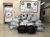 Diyarbakır'da 1 ton 151 kilo esrar ele geçirildi