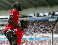 SWANSEA CİTY - Manchester United'dan Swansea'ye Farklı Tarife