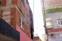ŞEYH ŞAMIL - Diyarbakır'da Yangın Paniği Açıklaması 2 Çocuk Alevlerin Arasında Mahsur Kaldı
