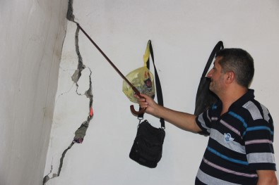 Hakkarili Aile Ölümle Burun Buruna Yaşıyor