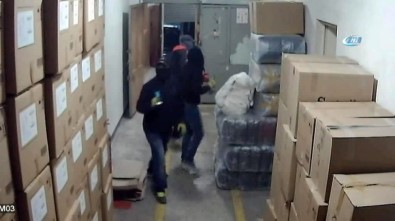 (ÖZEL) 60 Bin TL'lik Maskeli Soygun Güvenlik Kamerasında