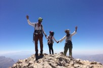 DEMİRKAZIK - 6 Yaşında 3 Bin 756 Metreye Tırmandı