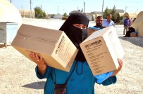 ÇADIR KENT - Bayram Öncesi Suriyeli Mültecilere Temizlik Malzemesi Dağıtılıyor