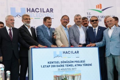 Çevre Ve Şehircilik Bakanı Mehmet Özhaseki, 'Yerin Altında Bir Hareketlilik Var Bununla Savaşılmaz'