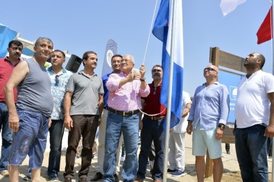 Mersin'de İlk Mavi Bayrağı Kızkalesi Halk Plajında Göndere Çekti