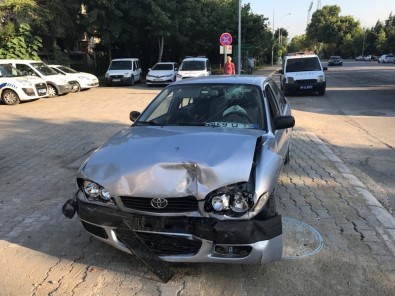 Sakarya'da Trafik Kazası Açıklaması 6 Yaralı