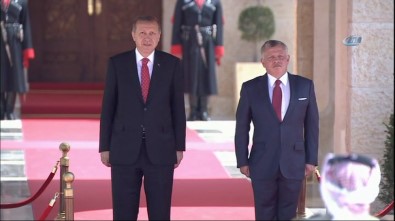 Erdoğan'a Ürdün'de Resmi Törenle Karşılama