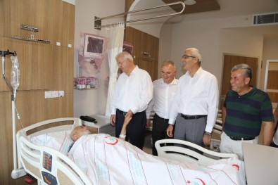 Torbalı'daki Yeni Devlet Hastanesi Hizmete Başladı