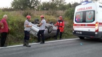 KAZıM ÖZ - Yoldan Çıkan Otomobil Takla Attı Açıklaması 3 Yaralı