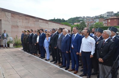 Bayar Ölümünün 31. Yılında Anıldı