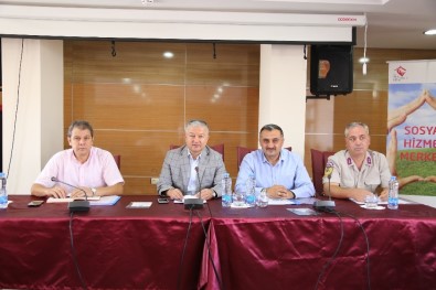 Devli'de Muhtarlarla İstişare Toplantısı Yapıldı