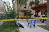 TAŞKıRAN - Yaşlı Adam Cami Avlusunda Ölü Bulundu