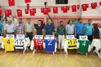 KEMAL YURTNAÇ - Yozgat'ta Amatör Spor Kulüplerine Malzeme Desteği