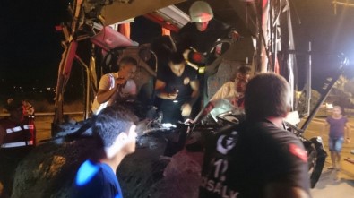 Alanya'da Feci Kaza Açıklaması 1 Ölü, 11 Yaralı