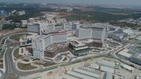 ÖMER ÇELİK - Bakan Çelik Adana Şehir Hastanesi Ve Koza Stadyumu'nu İnceledi