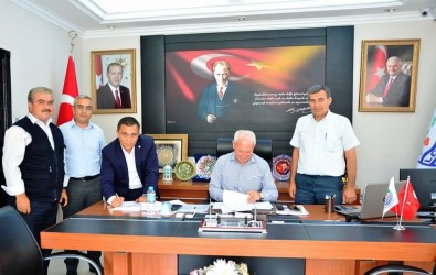 Belediye İşçilerine Taban Ücretlerde Zam Yapıldı