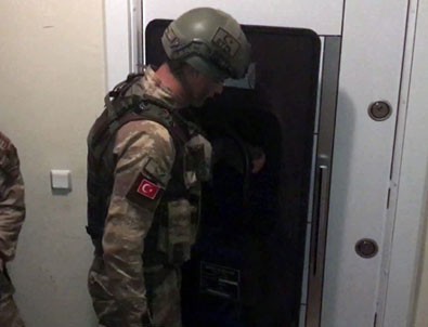 Ameliyathanede bekleyip 'baron'u yakaladılar