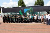 TAKIM OTOBÜSÜ - Kocaelispor Yeni Takım Otobüsünü Teslim Aldı