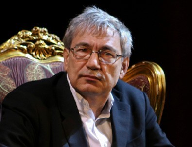 Orhan Pamuk: Hükümet giderek otoriterleşiyor