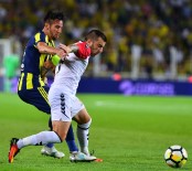 MEHMET TOPAL - İlk Yarıda Gol Yok