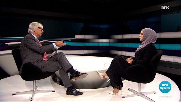 Başörtülü sunucu, Norveç'te aşırı sağcıları çıldırttı!