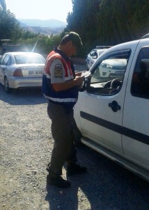 Alaşehir'de Jandarmadan Sürücülere Uyarı