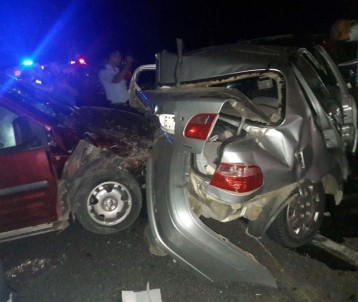 Hatay'da Trafik Kazası Açıklaması 5 Yaralı