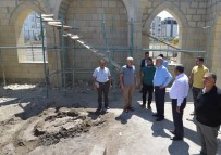 MEHMET GÜNER - Yeşilyurt Belediyesi Engelsiz Park İçindeki Cami Çalışmalarına Devam Ediyor