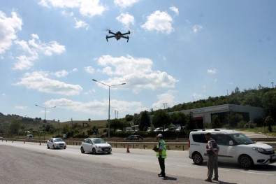 Bayram Trafiğinde Drone'lar Ceza Yağdırıyor