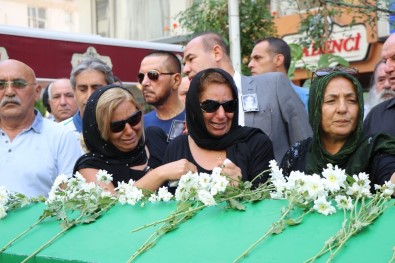 Eski TRT spikeri Mertcan'ın cenazesi toprağa verildi