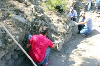 SANAT TARIHI - Elazığ'da 3 Bin Yıllık Urartu Kalesi Bulundu, Çalışmalar Başladı