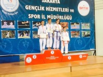 Kağıtsporlu Judocular Sakarya'dan 35 Madalya İle Döndü