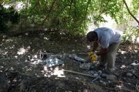 Üç Kişinin Çukur Kazıp Bir Şeyler Gömdüğü İhbarı Polisi Harekete Geçirdi