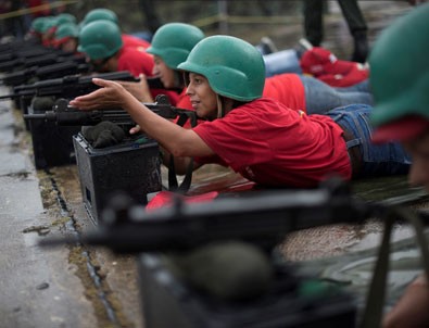 Venezuela askeri tatbikat başlattı