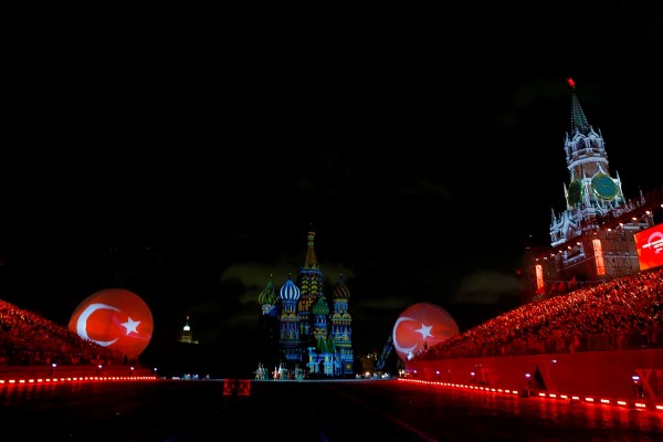 Kızıl Meydan'da mehter sesleri