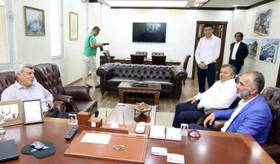 Başkan Karaosmanoğlu, Başkan Yıldırım'ı Ziyaret Etti