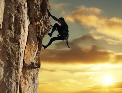 Dağcılar yere çakıldı: 5 ölü