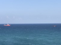 KIYI EMNİYETİ - Sarıyer Kilyos Açıklarında Yük Gemisi Ortadan İkiye Ayrıldı