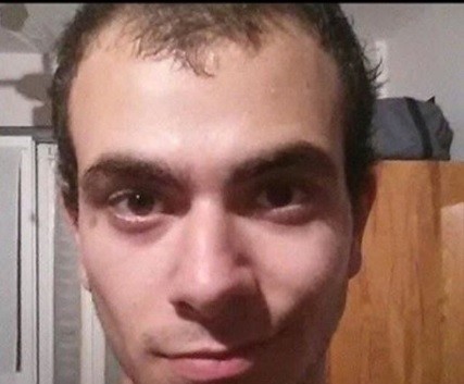 Şizofreni genç annesini öldürdü