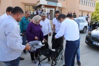 MEHMET NURİ ÇETİN - Kaymakam Çetin'den Engelli Vatandaşa Tekerlekli Sandalye